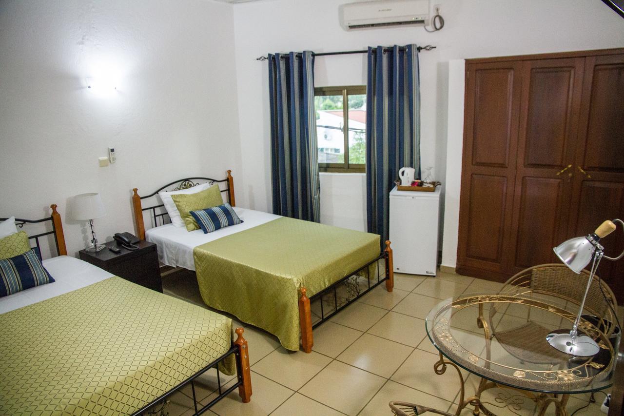 Hotel Residencial Luxan Sao Tome Exterior foto