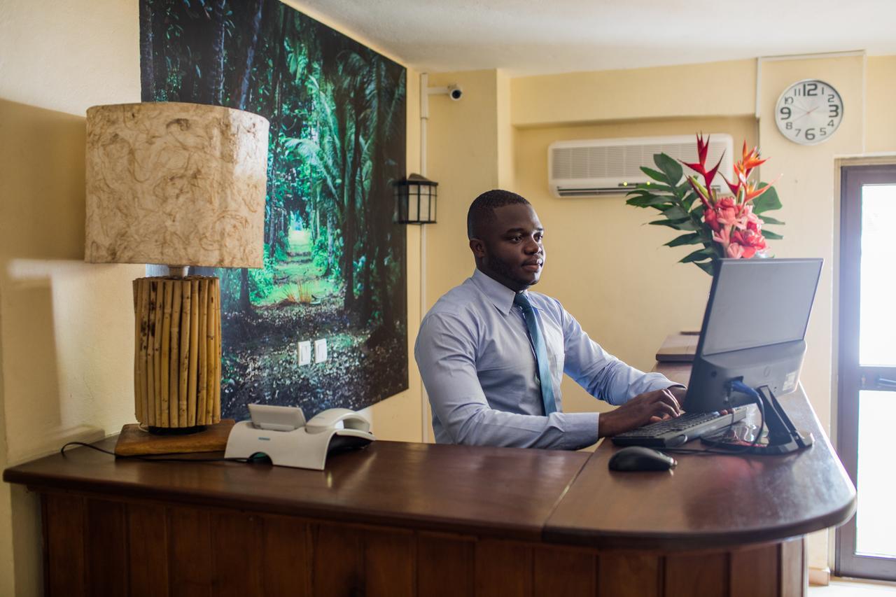 Hotel Residencial Luxan Sao Tome Exterior foto